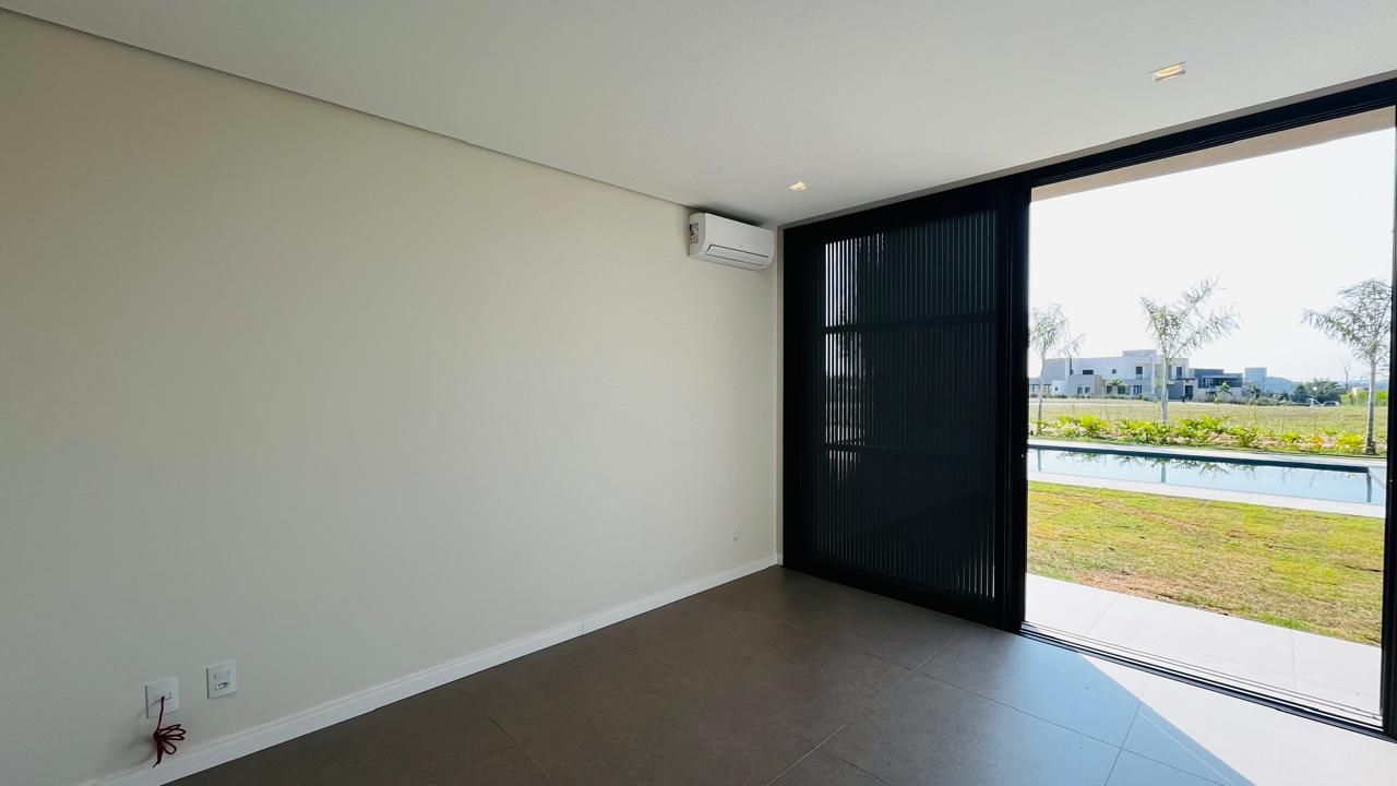 Casa de condomínio à venda no Condomínio Terras de São José II: