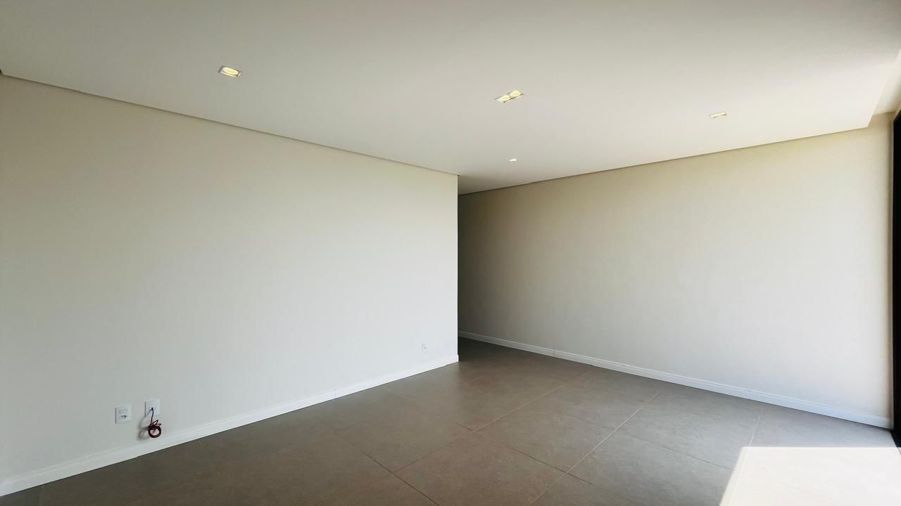 Casa de condomínio à venda no Condomínio Terras de São José II: