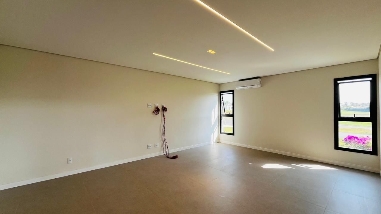 Casa de condomínio à venda no Condomínio Terras de São José II: