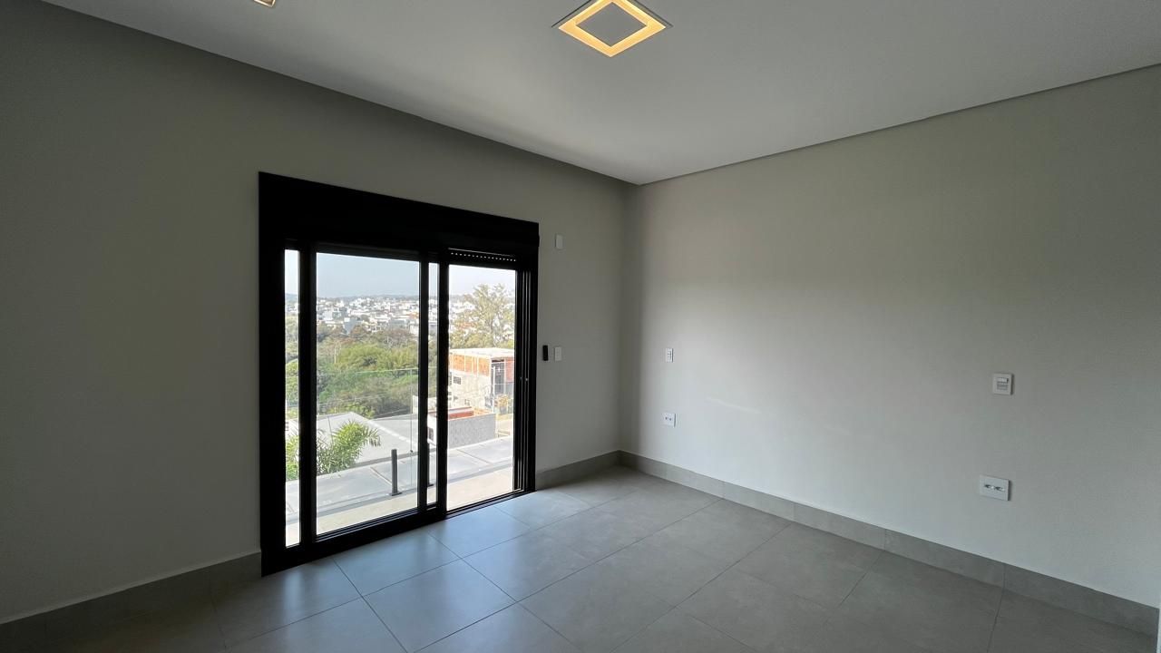 Casa de condomínio à venda no Condomínio Residencial Una: