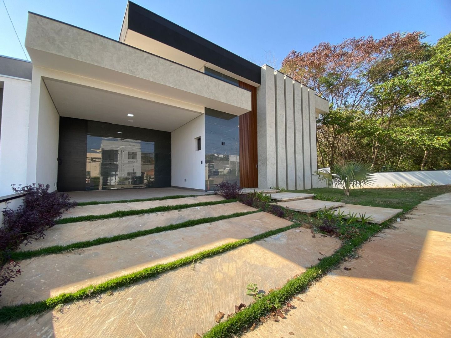 Casa de condomínio à venda no Jardim Guarujá:
