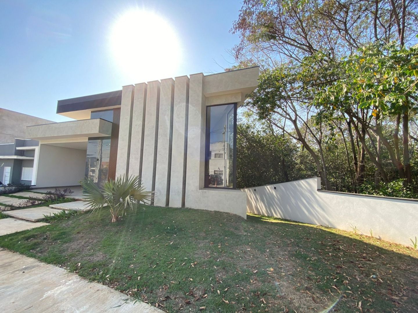 Casa de condomínio à venda no Jardim Guarujá: