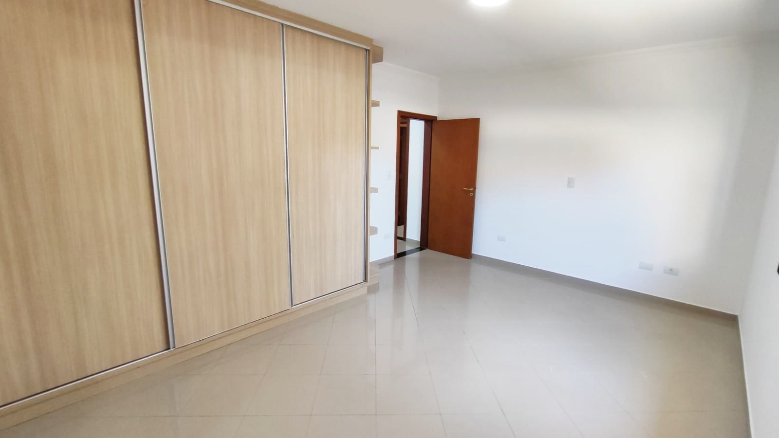 Casa de condomínio à venda no Condomínio Portal de Itu II: