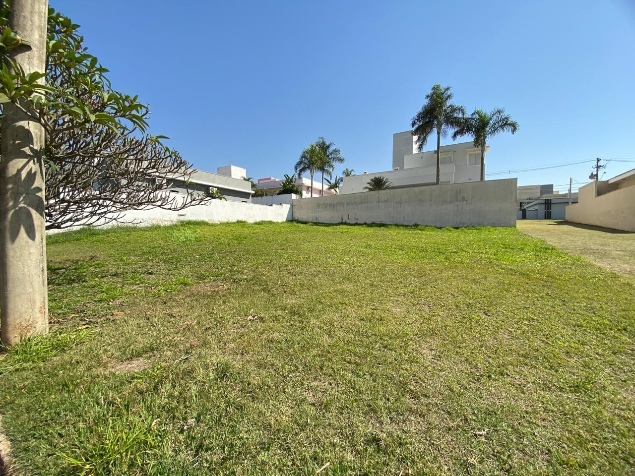 Terreno à Venda no Condomínio Palmeiras Imperiais, Salto/Sp