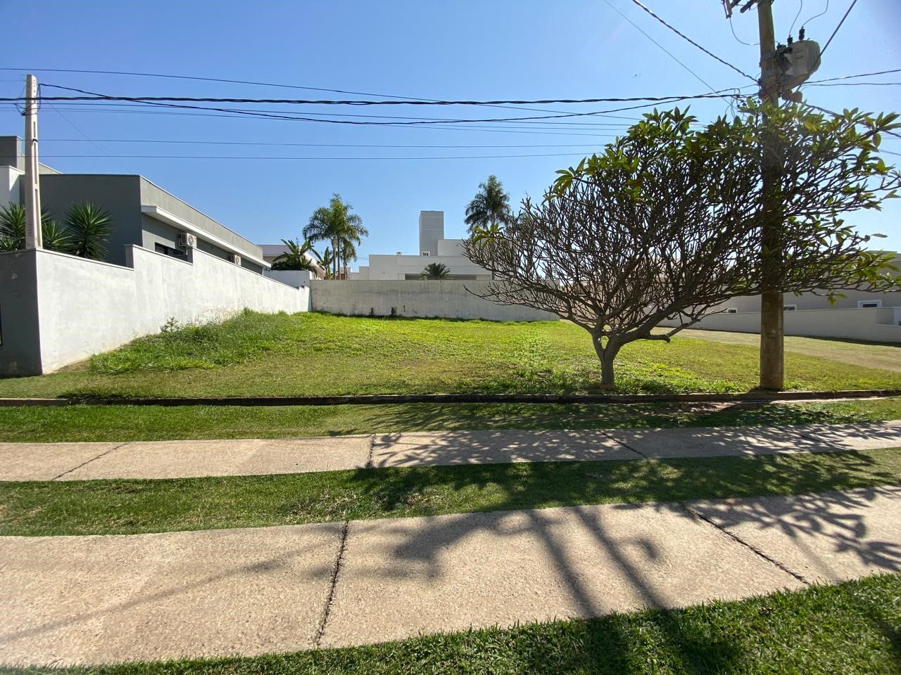 Terreno de Condomínio à venda no Condominio Fazenda Palmeiras Imperiais: