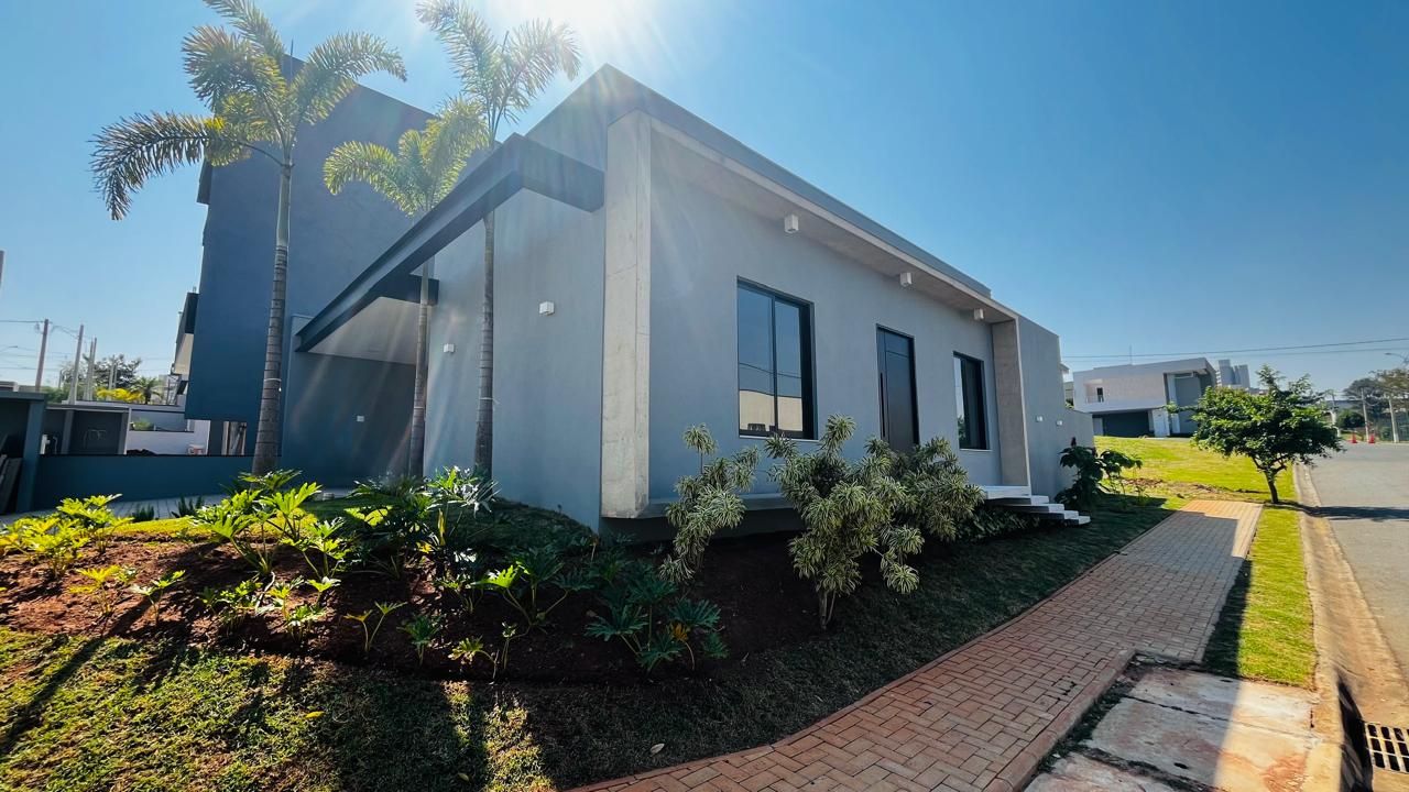 Casa à Venda no Condomínio Gardenville em Itu/Sp