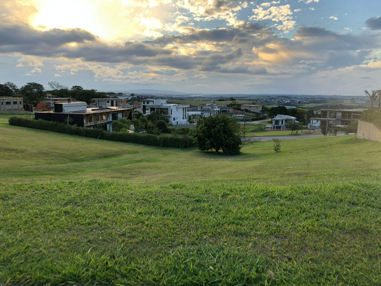Terreno de Condomínio à venda no Condomínio Fazenda Kurumin: