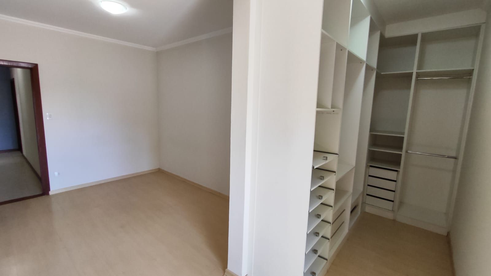 Casa de condomínio à venda no Condomínio Chácara Flora: