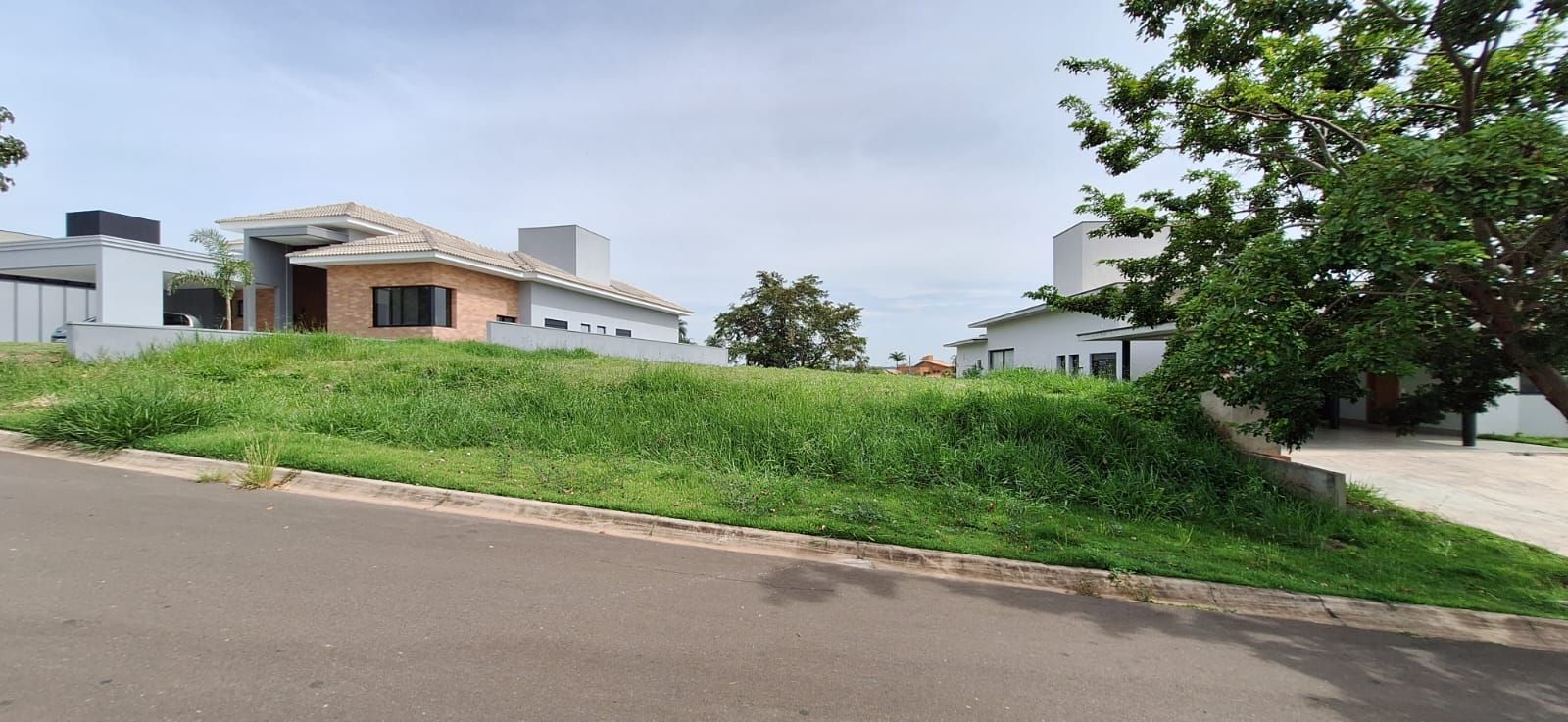 Terreno de Condomínio Residencial Parque Campos de Santo Antônio II Itu 