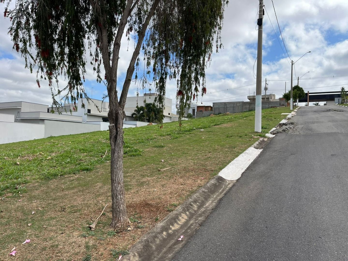 Terreno de Condomínio à venda no Condomínio Gardenville: