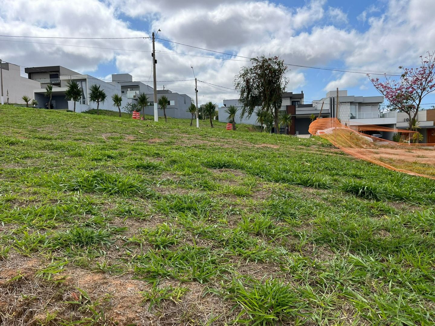 Terreno de Condomínio à venda no Condomínio Gardenville:
