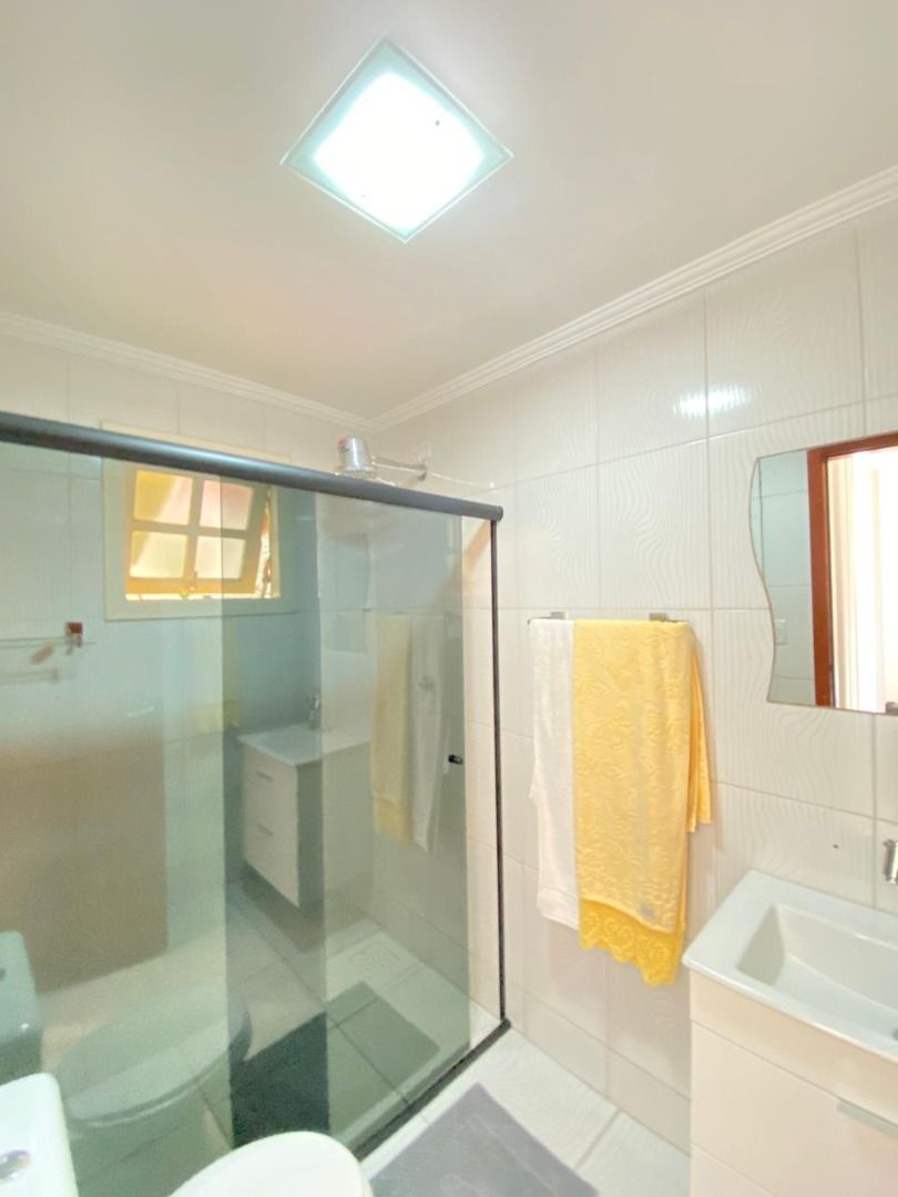 Casa de condomínio à venda no Condomínio Santa Inês: