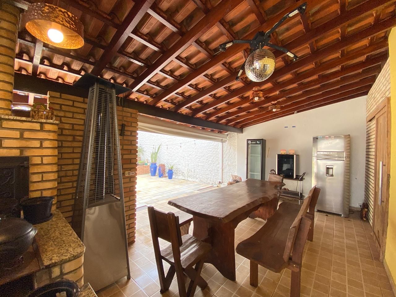 Casa de condomínio à venda no Condomínio Santa Inês: