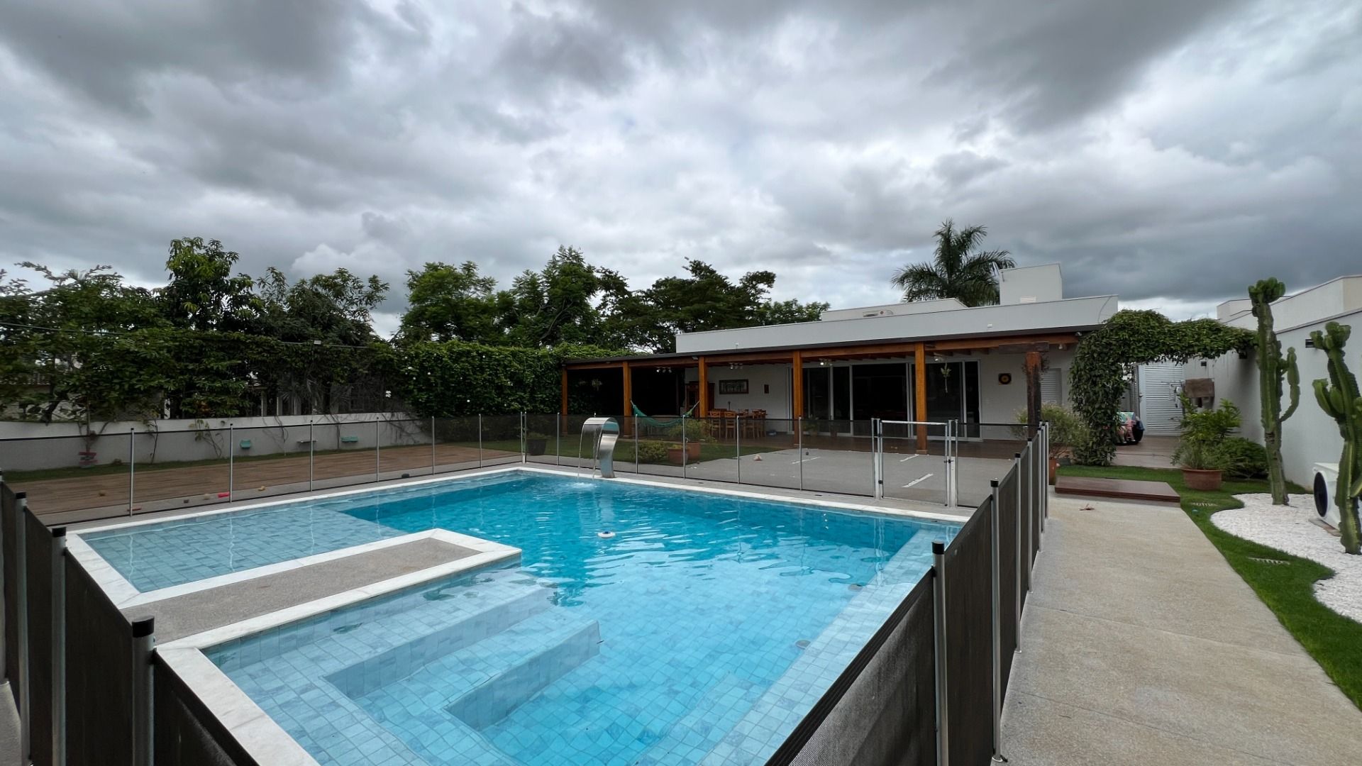 Casa de condomínio à venda no Condominio Fazenda Palmeiras Imperiais: