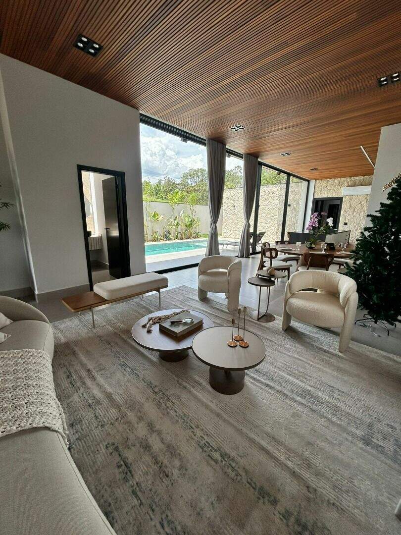 Casa à Venda no Condomínio Villas do Golf - Itu/Sp