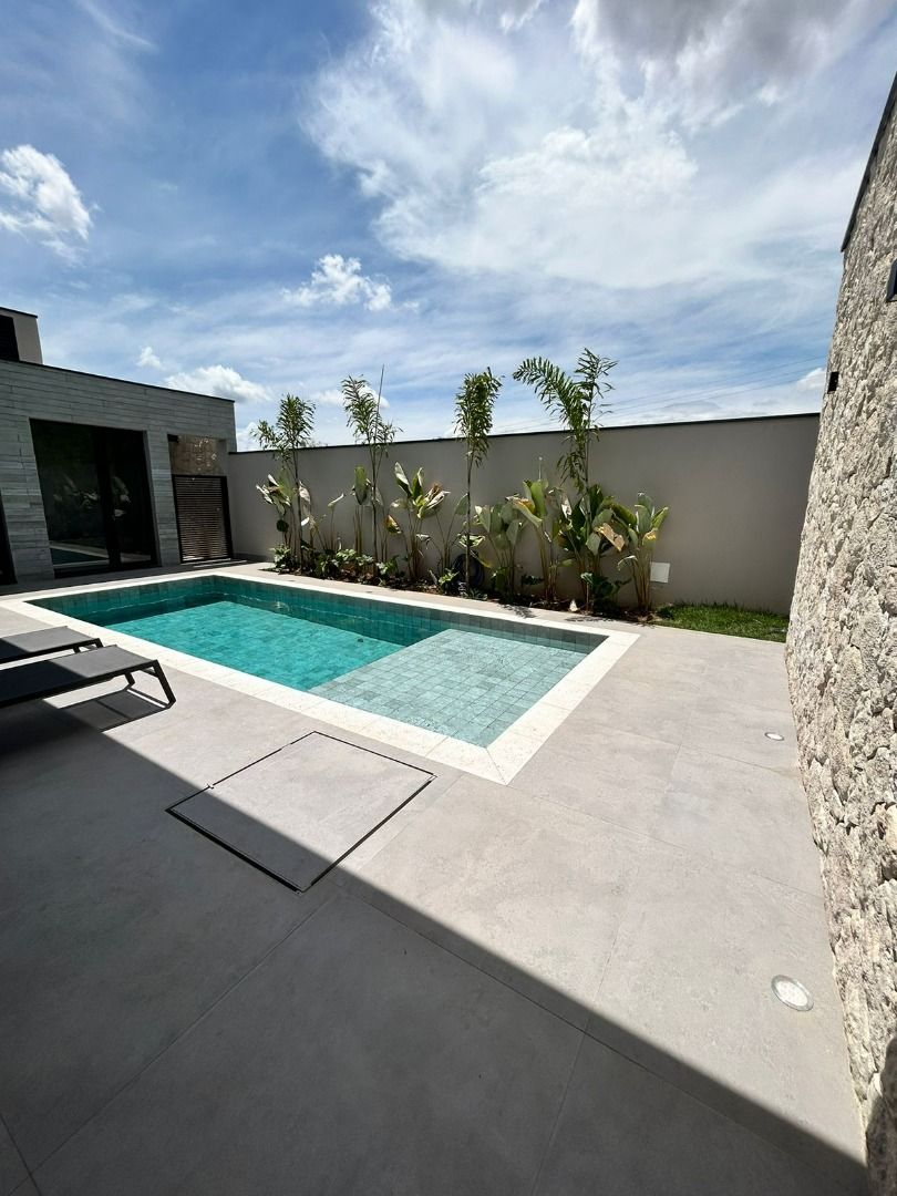 Casa de condomínio à venda no Condomínio Villas do Golfe: