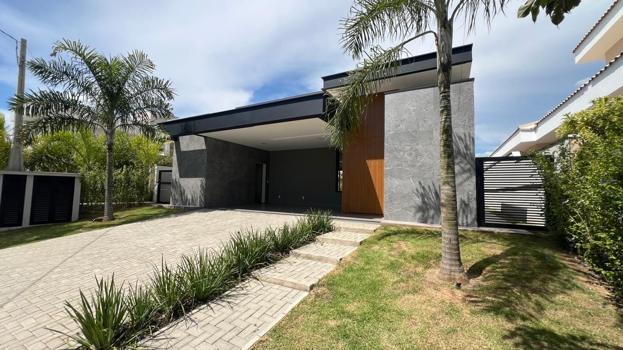 Casa à Venda no Condomínio Portal dos Bandeirantes, Salto/Sp