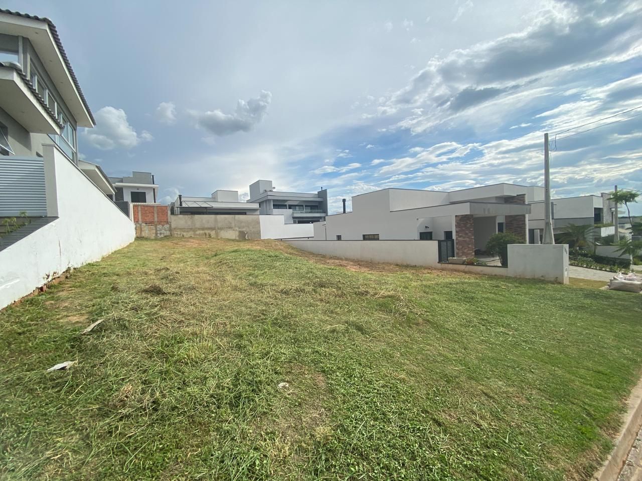 Terreno de Condomínio Portal dos Bandeirantes Salto Salto 