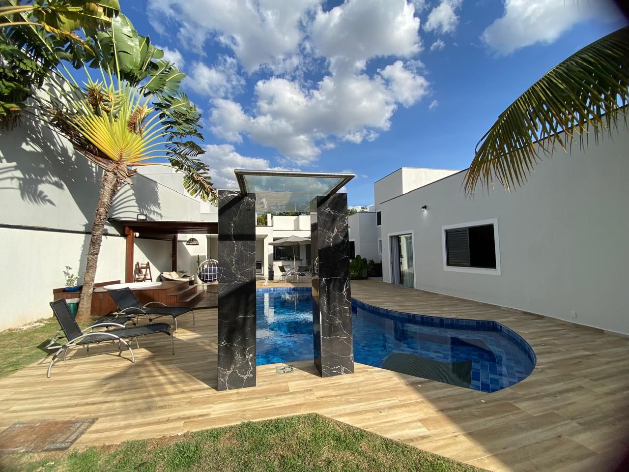 Casa de condomínio à venda no Condomínio Portal da Vila Rica: