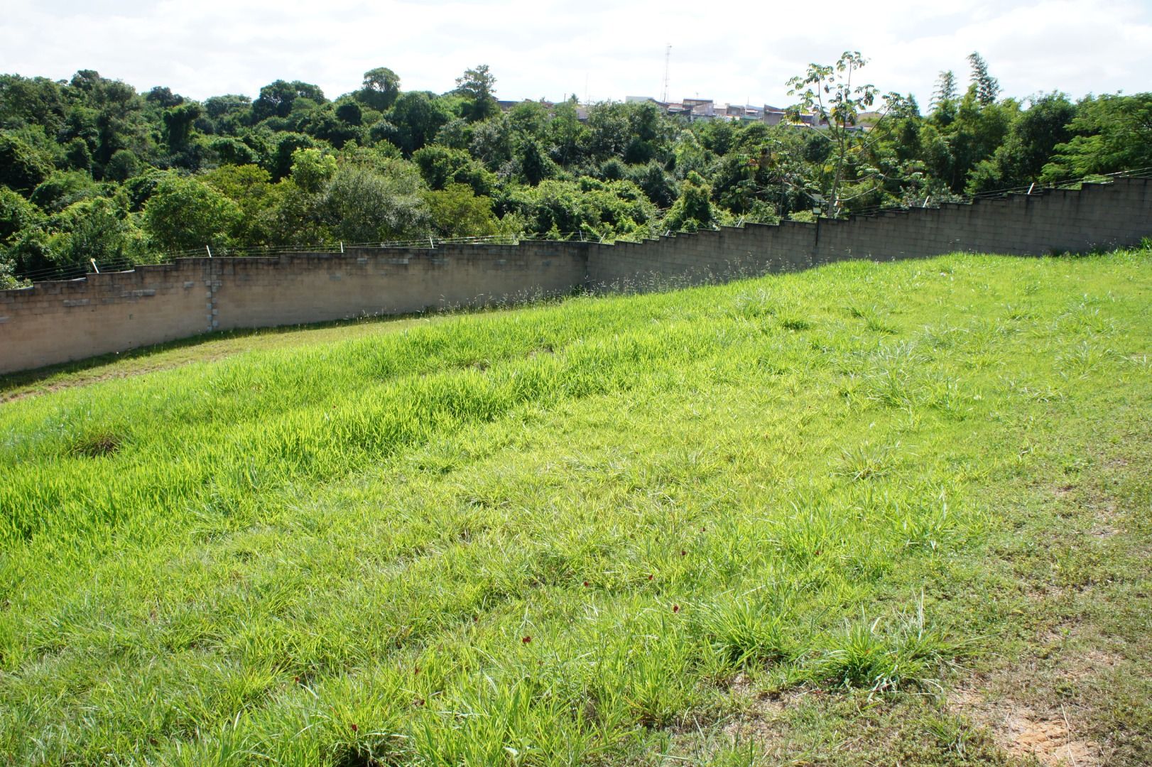 Terreno de Condomínio à venda no Mirante dos Ipês: