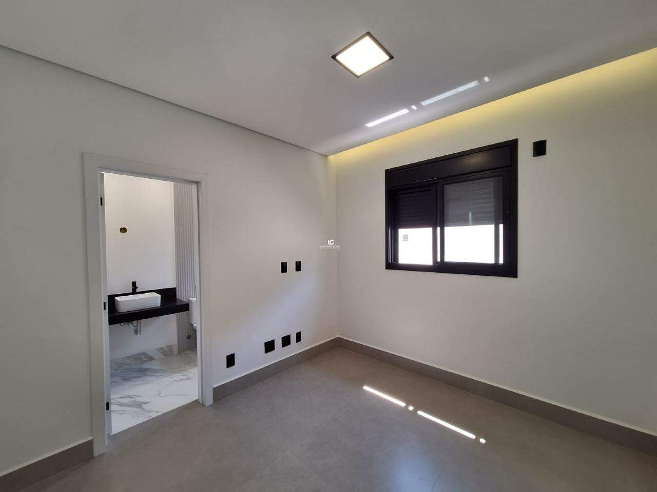 Casa de condomínio à venda no Condomínio Residencial Una: