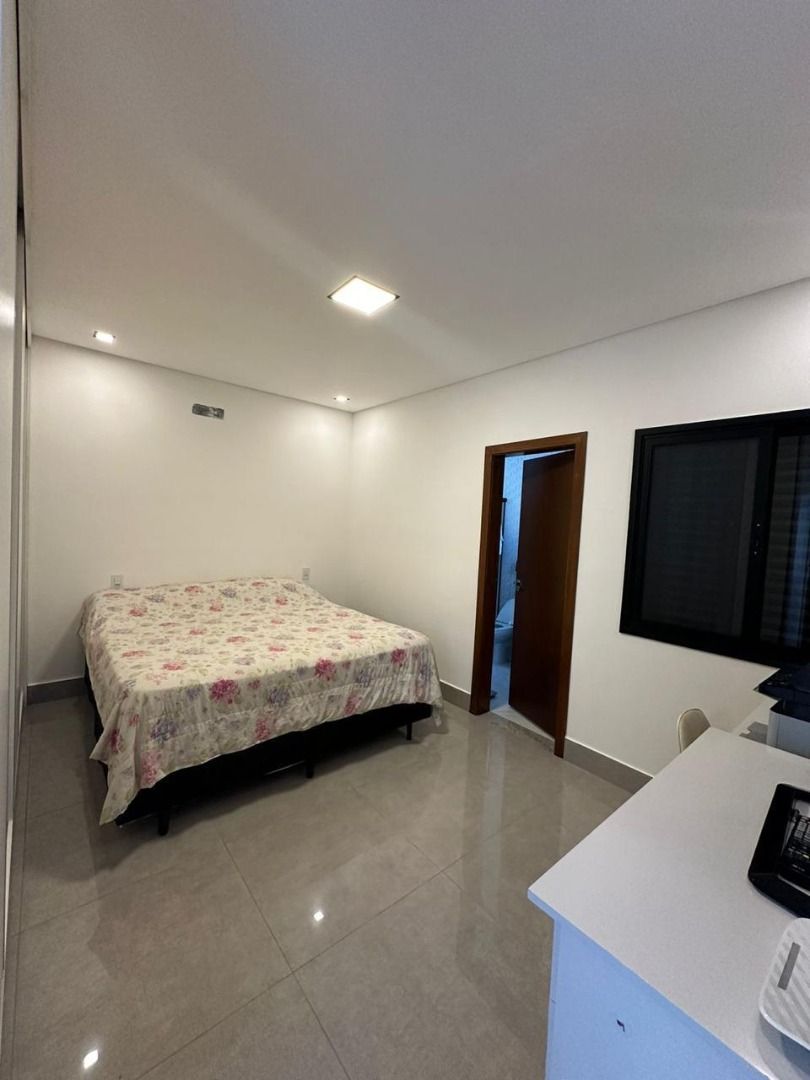 Casa de condomínio à venda no Condomínio Residencial Mont Blanc: