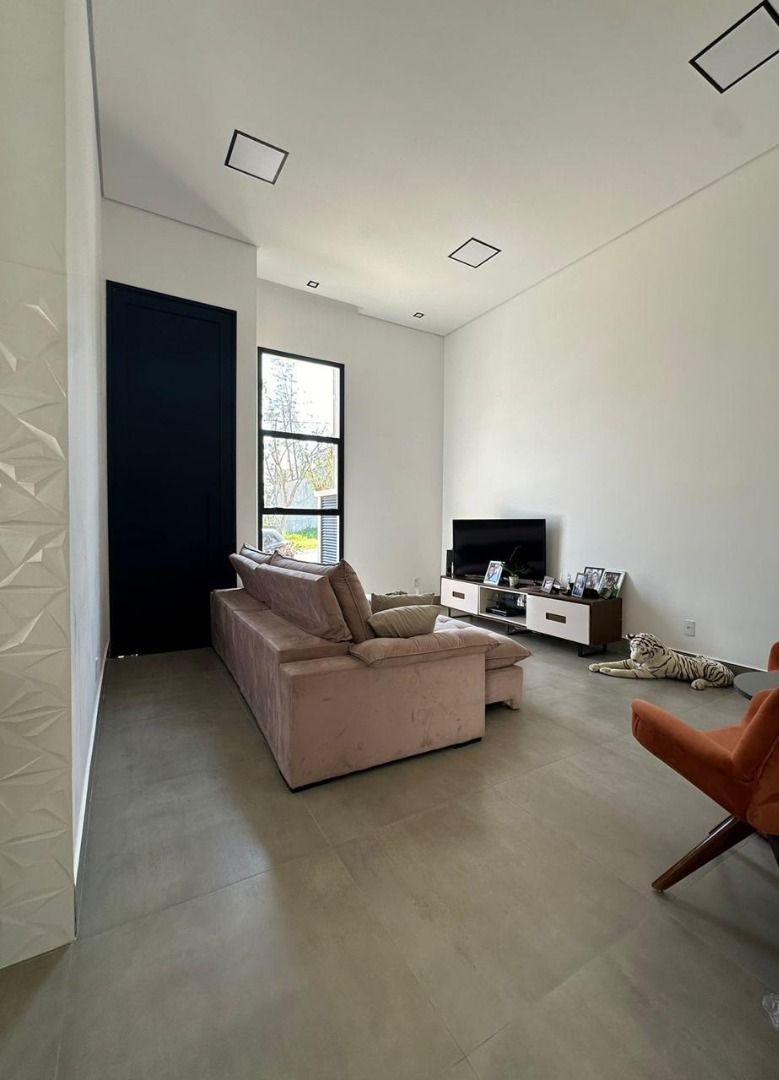 Casa de condomínio à venda no Condomínio Residencial Mont Blanc: