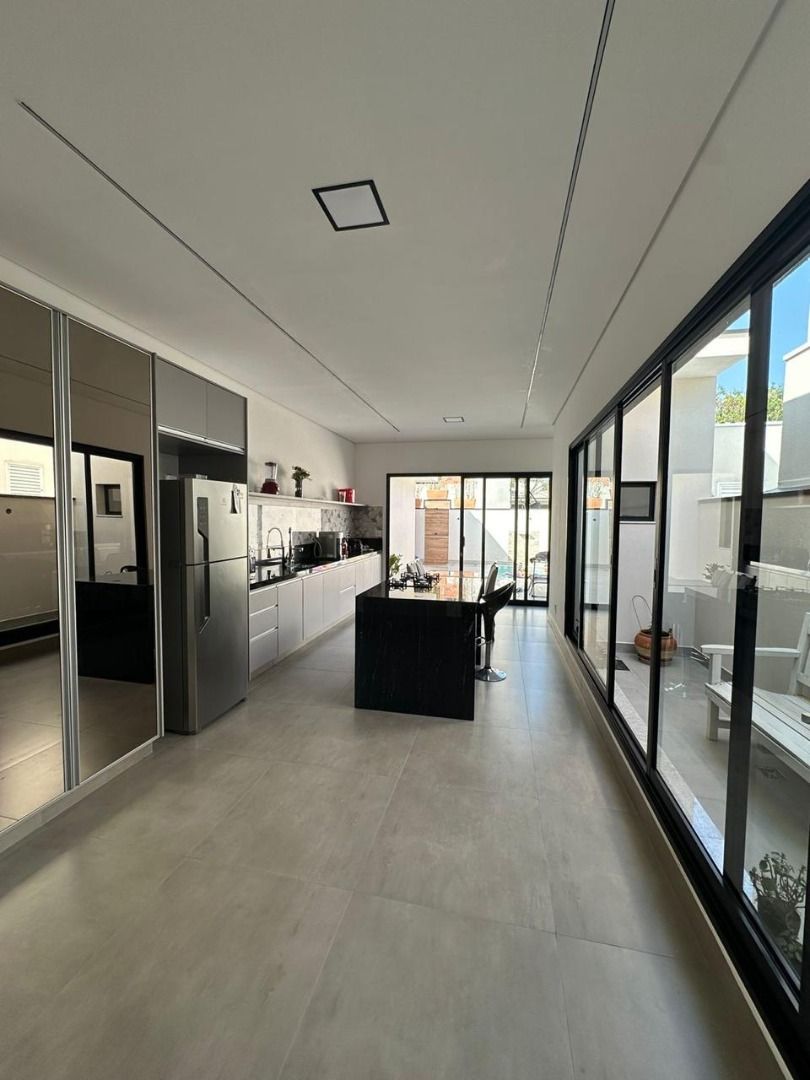 Casa de condomínio à venda no Condomínio Residencial Mont Blanc: