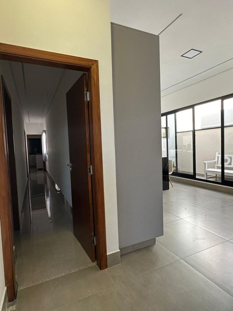 Casa de condomínio à venda no Condomínio Residencial Mont Blanc: