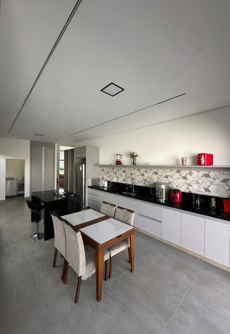 Casa de condomínio à venda no Condomínio Residencial Mont Blanc: