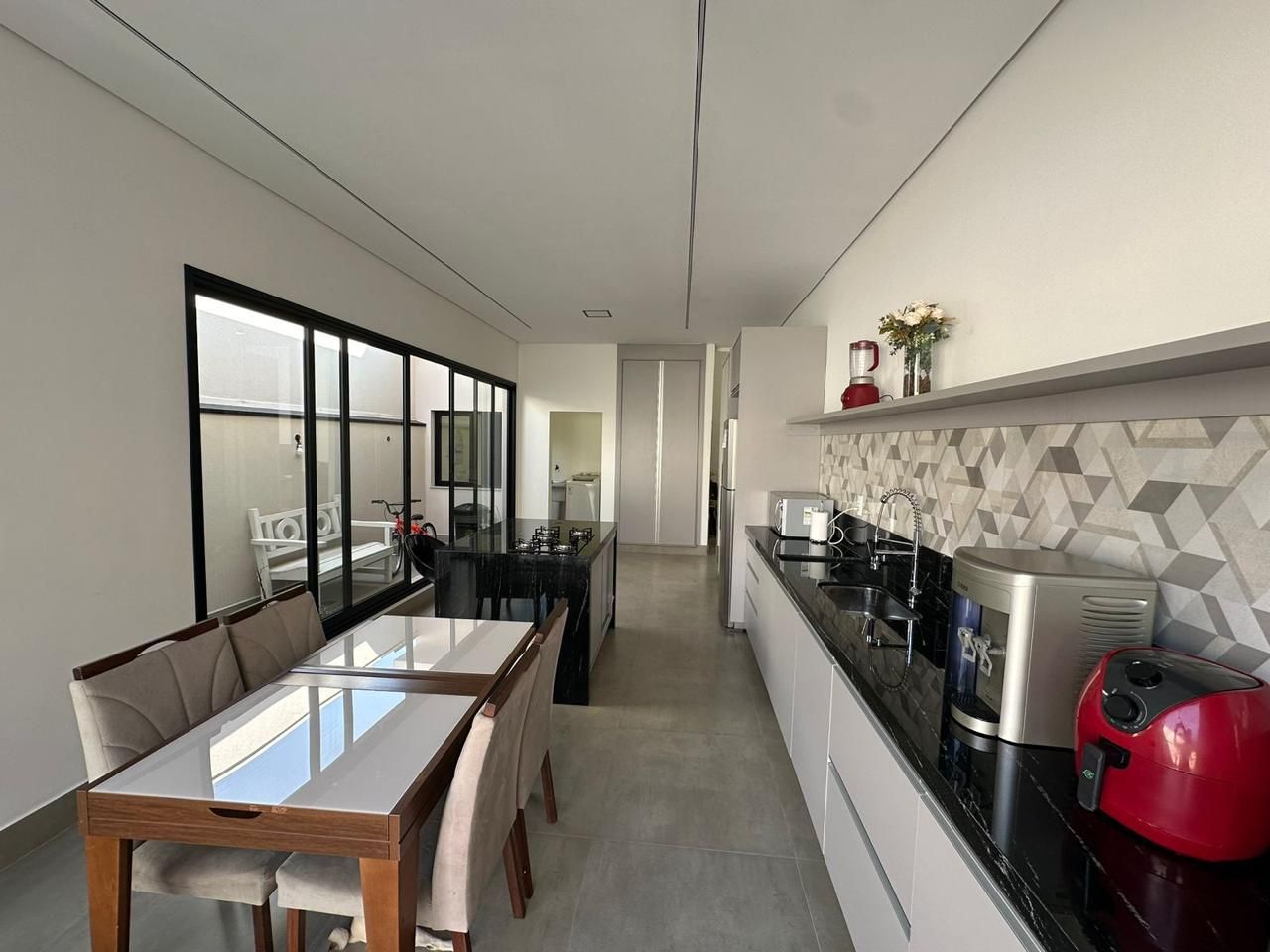 Casa de condomínio à venda no Condomínio Residencial Mont Blanc: