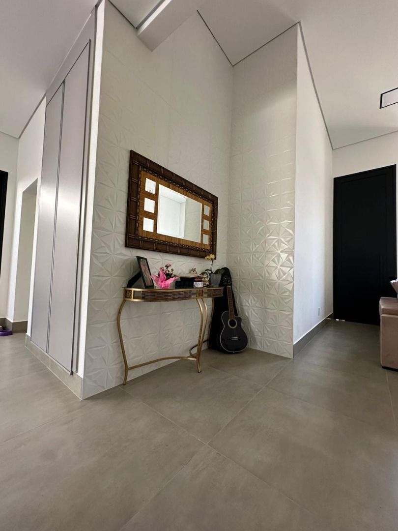 Casa de condomínio à venda no Condomínio Residencial Mont Blanc: