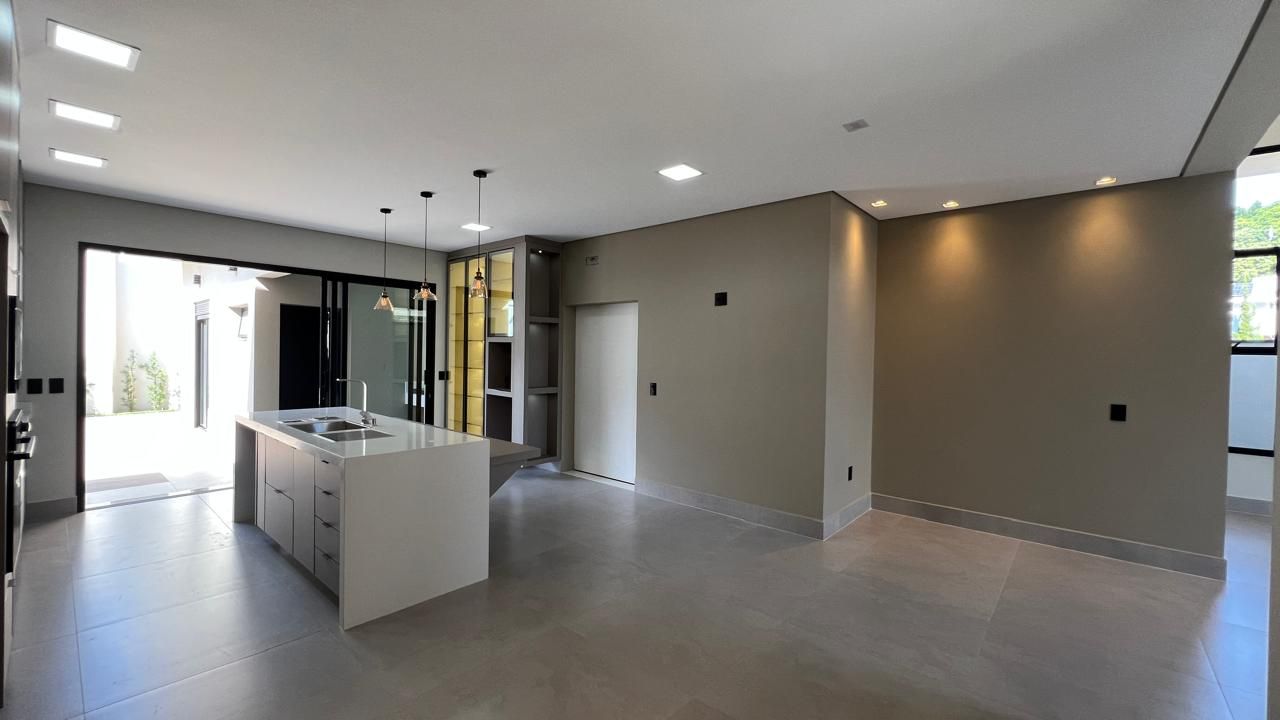 Casa de condomínio à venda no Portal dos Bandeirantes Salto: