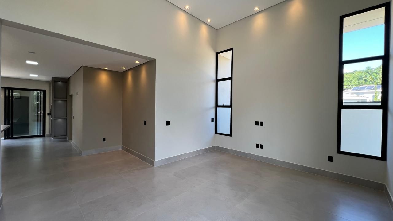 Casa de condomínio à venda no Portal dos Bandeirantes Salto: