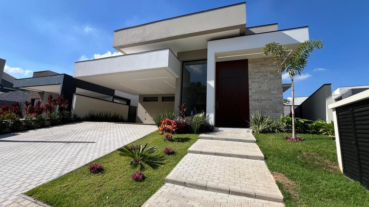 Casa a Venda no Condomínio Portal dos Bandeirantes em Salto/Sp