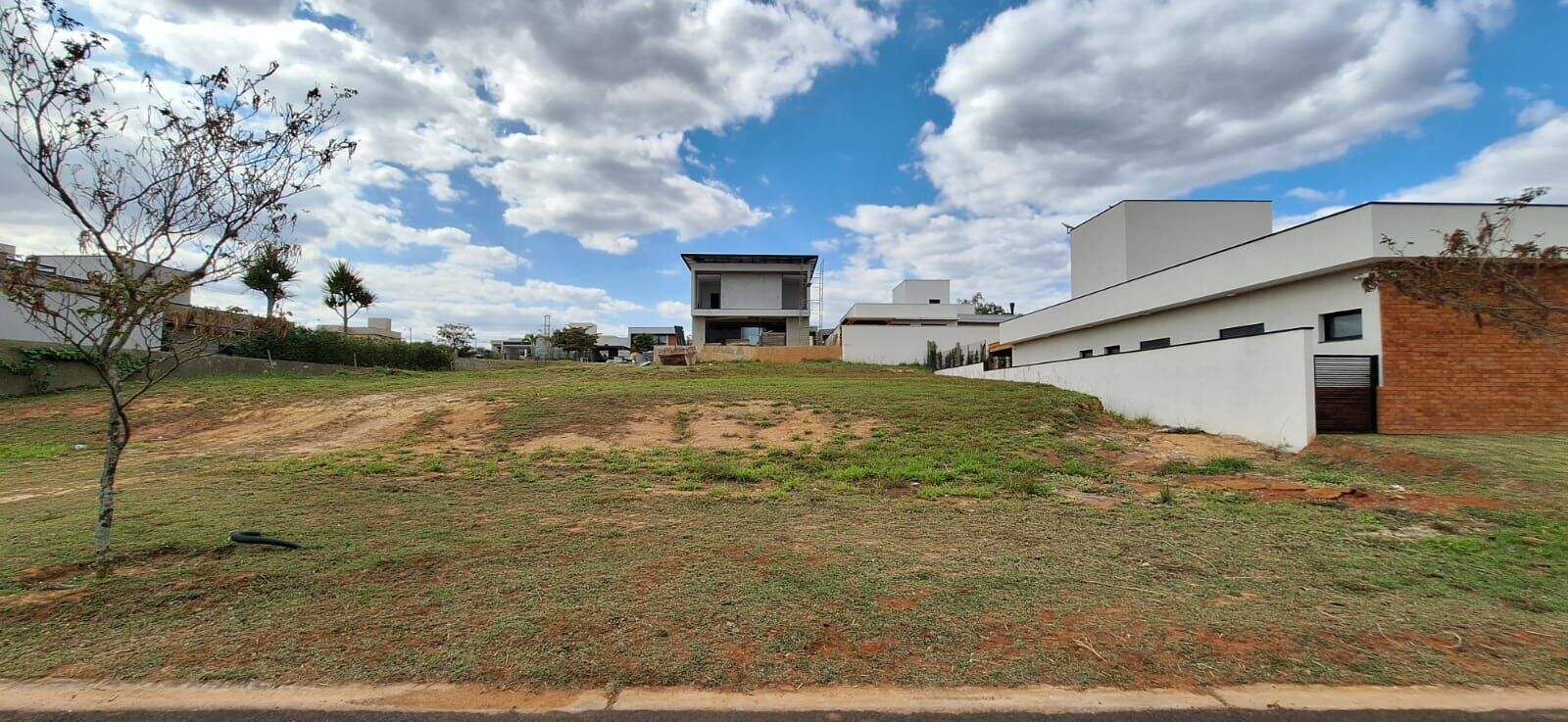 Terreno à Venda no Condomínio Villas do Golfe em Itu/Sp