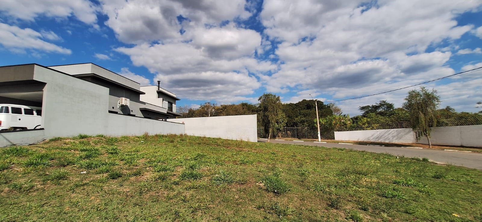 Terreno à Venda no Condomínio Gardenville em Itu/Sp