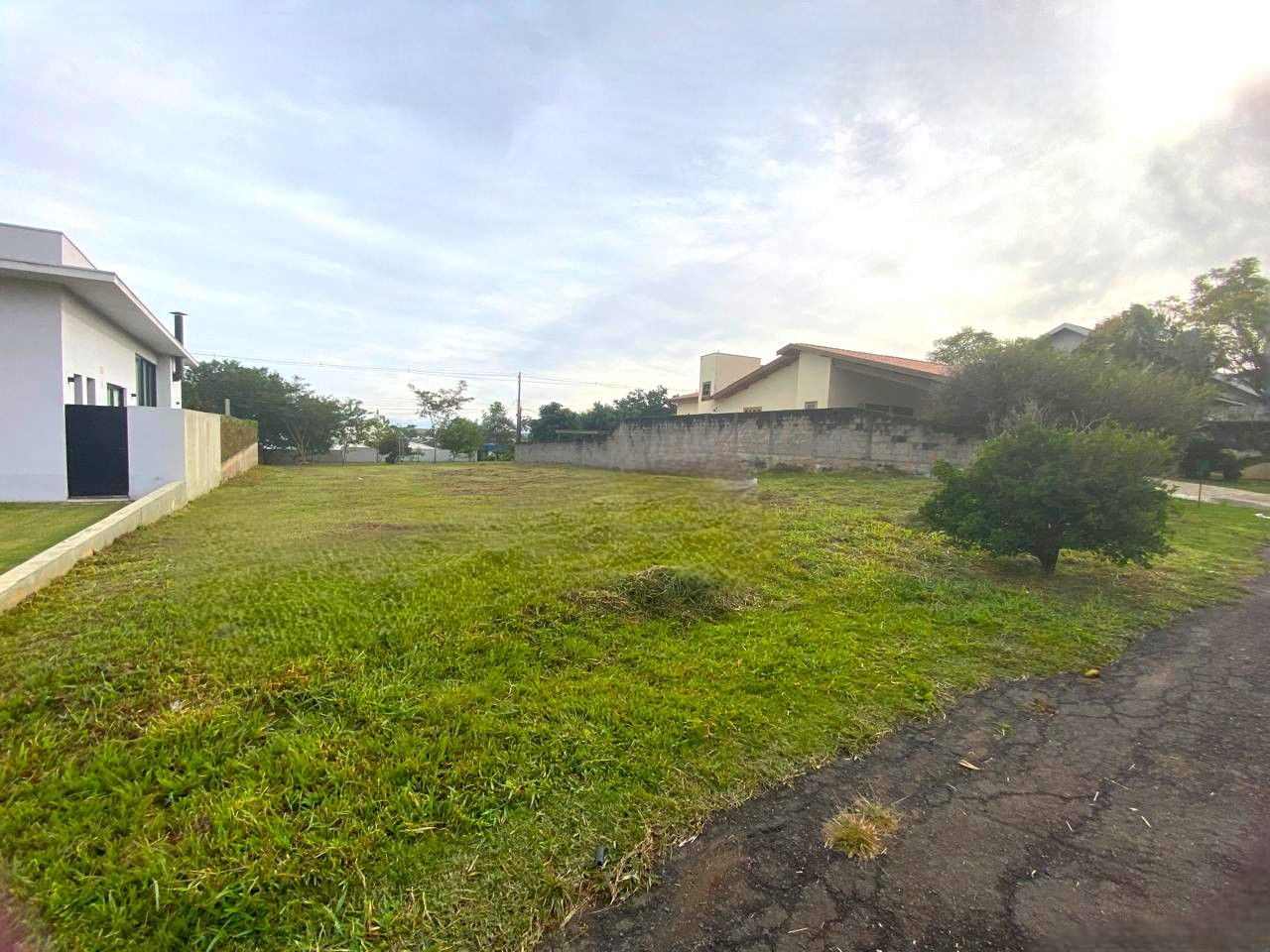 Terreno de Condomínio à venda no Condominio Fazenda Palmeiras Imperiais: