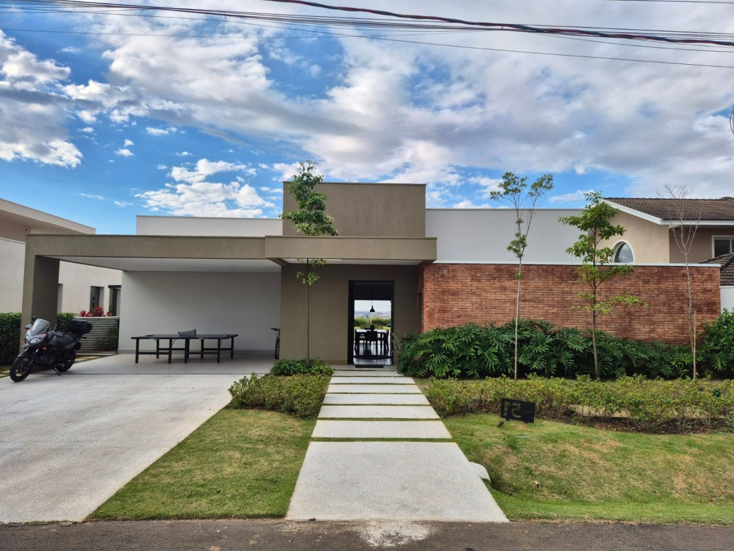 Casa à Venda no Condomínio Xapada Parque Ytu em Itu/Sp.