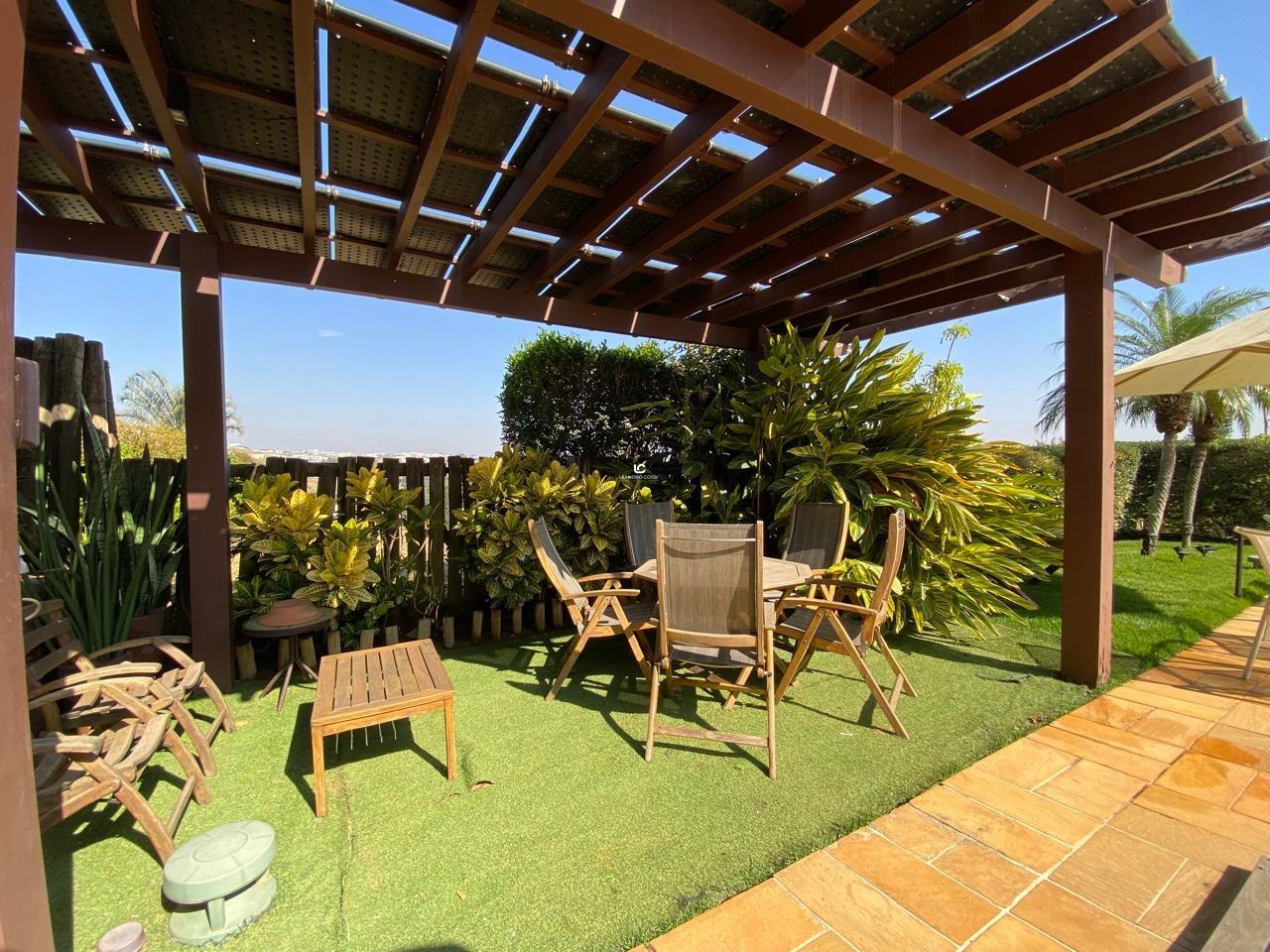 Casa de condomínio à venda no Condomínio Campos de Santo Antônio: