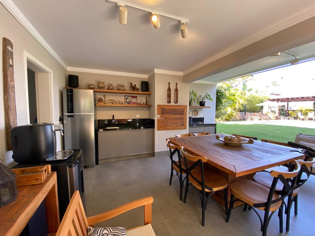 Casa de condomínio à venda no Condomínio Campos de Santo Antônio: