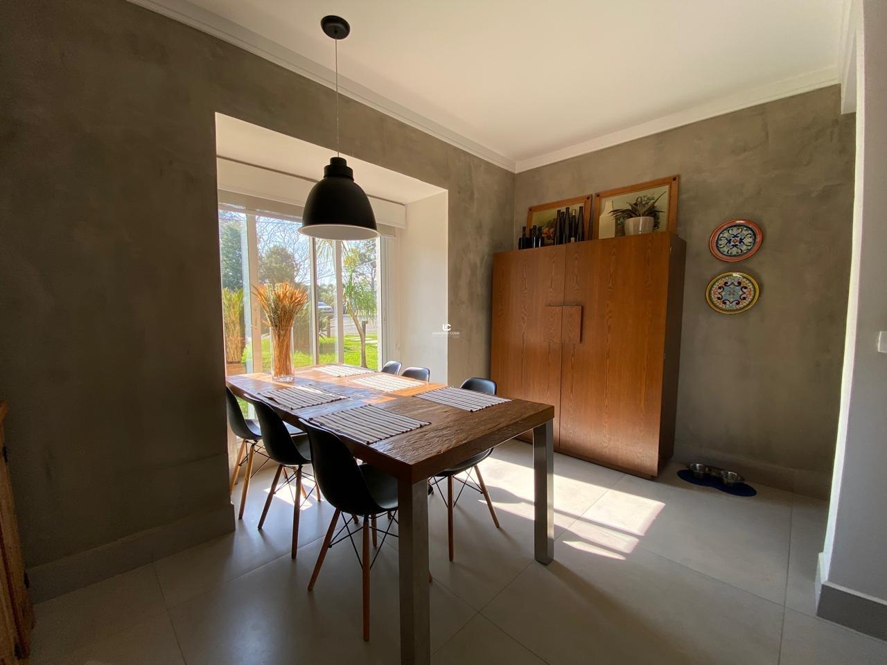 Casa de condomínio à venda no Condomínio Campos de Santo Antônio: