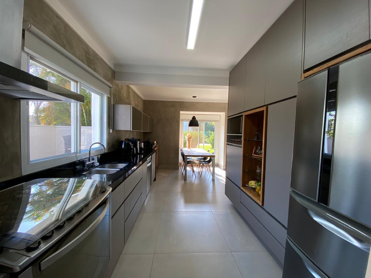 Casa de condomínio à venda no Condomínio Campos de Santo Antônio: