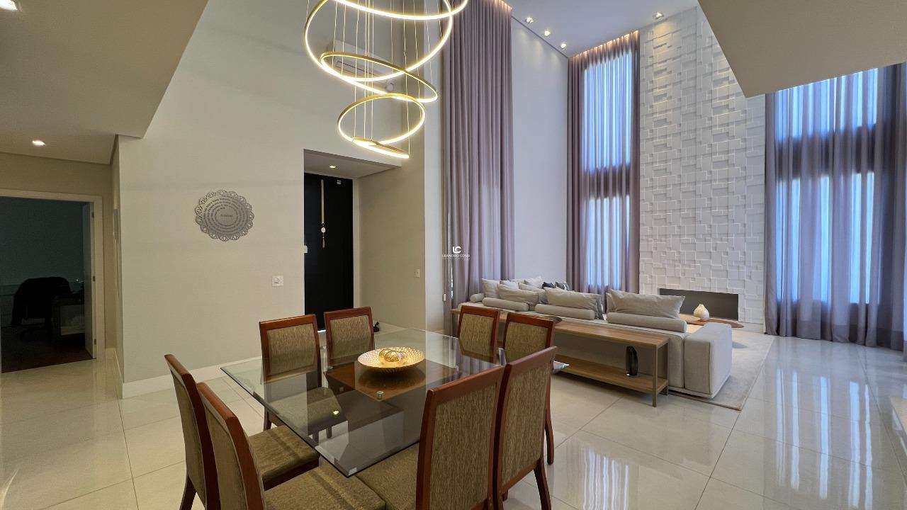 Casa de condomínio à venda no Condomínio Terras de Mont Serrat: