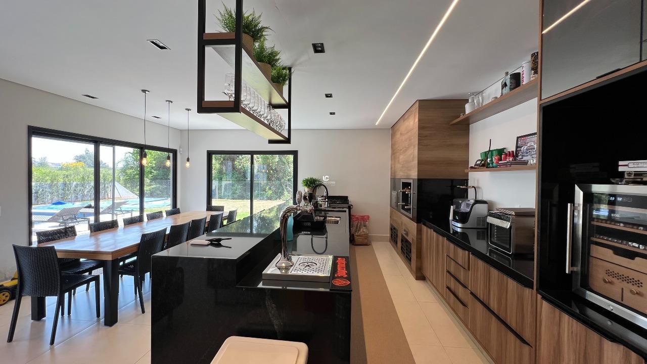 Casa de condomínio à venda no Condomínio Terras de Mont Serrat: