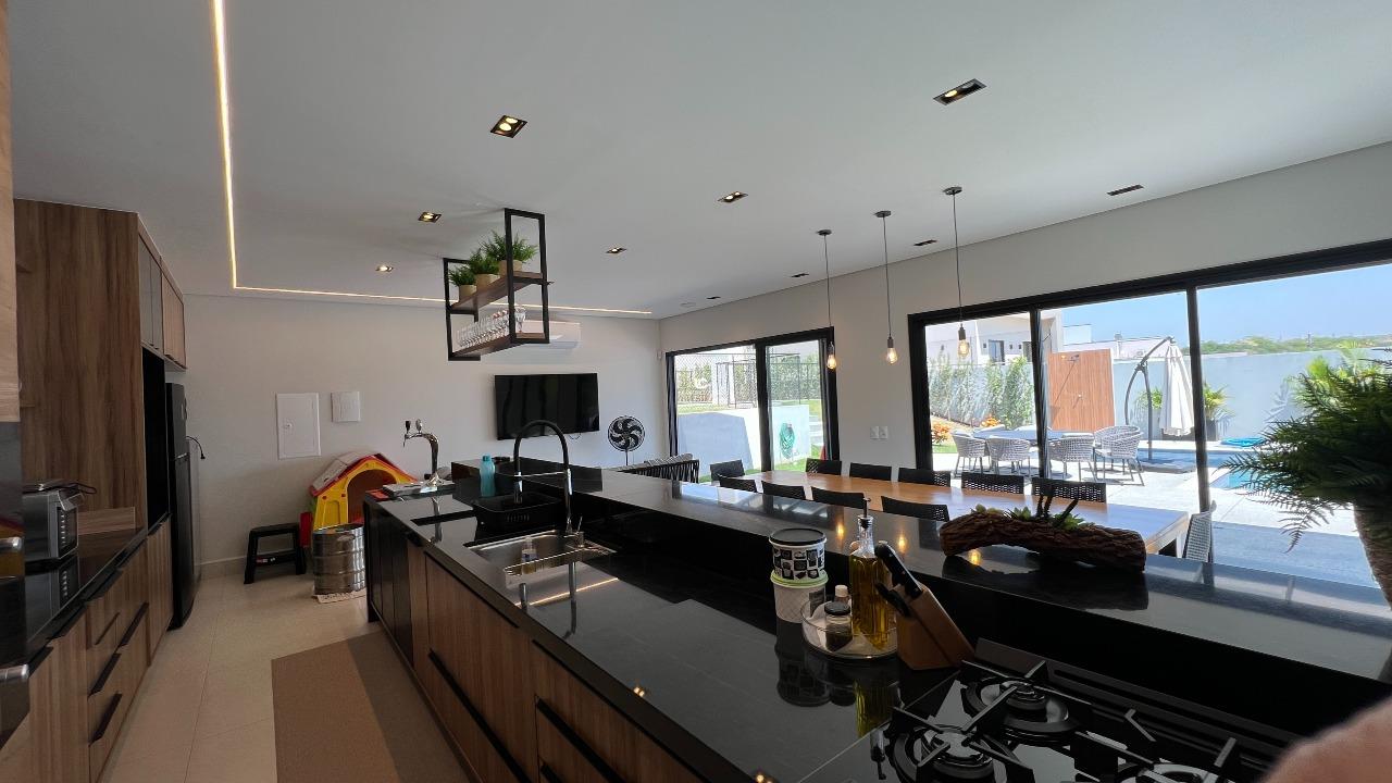 Casa de condomínio à venda no Condomínio Terras de Mont Serrat: