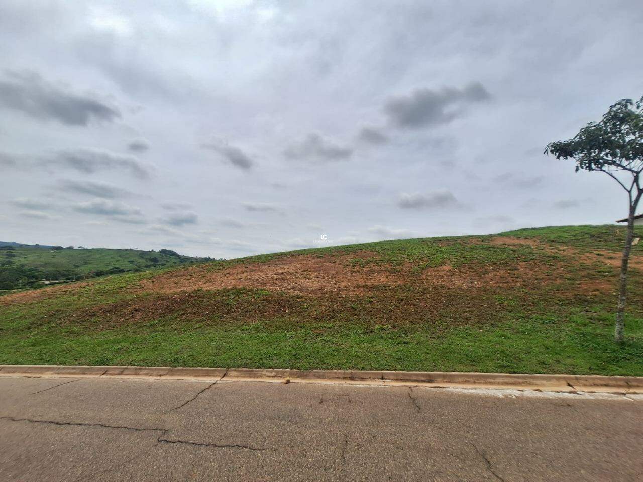 Terreno de Condomínio Residencial Parque Campos de Santo Antônio II Itu 