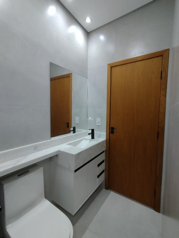 Casa de condomínio à venda no Condomínio Village Moutonnée: