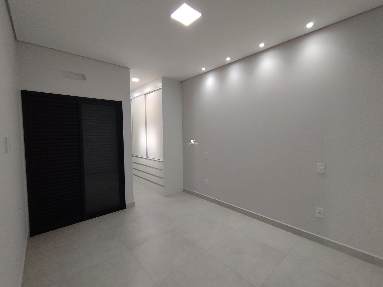 Casa de condomínio à venda no Condomínio Village Moutonnée: