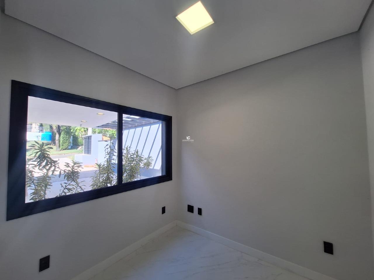 Casa de condomínio à venda no Condomínio Campos de Santo Antônio: